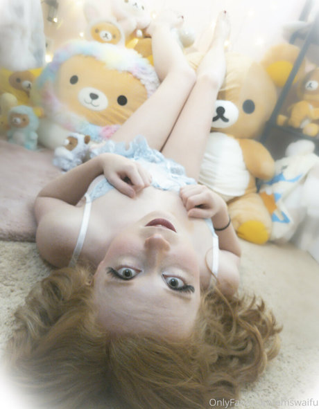 emswaifu porn model images