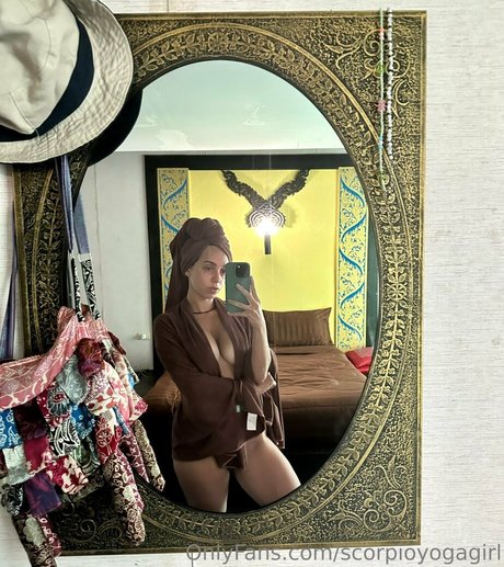 Bendy Lola model porn img