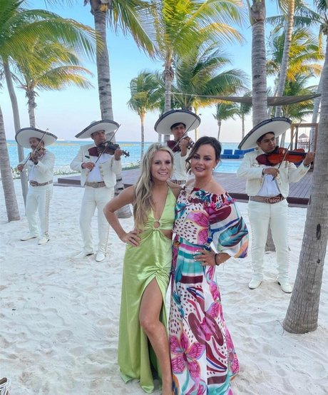 Lacey Chester star hd img