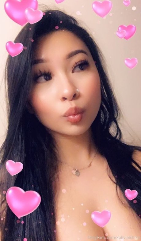 Olivia Ichika model nude photo