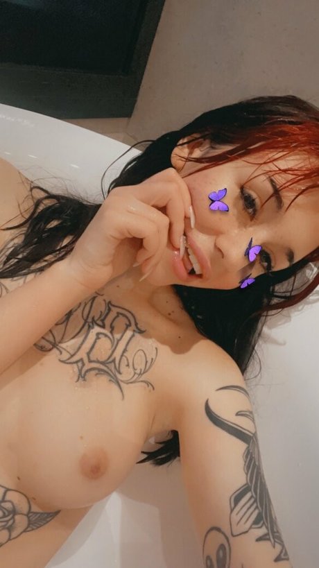 lo lita18 star nude picture