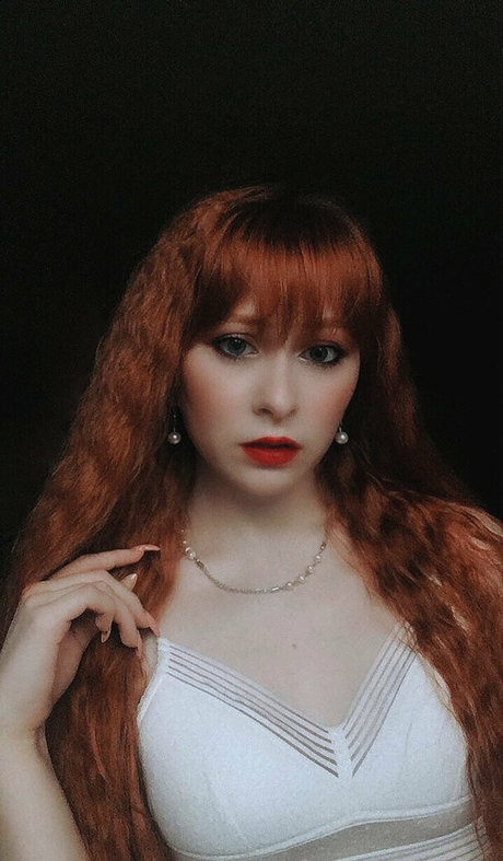 kyriefox model exclusive images