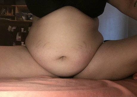 sydgettinbig model xxx image