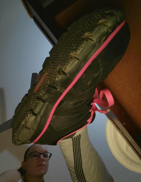 gtssyren model hot photos