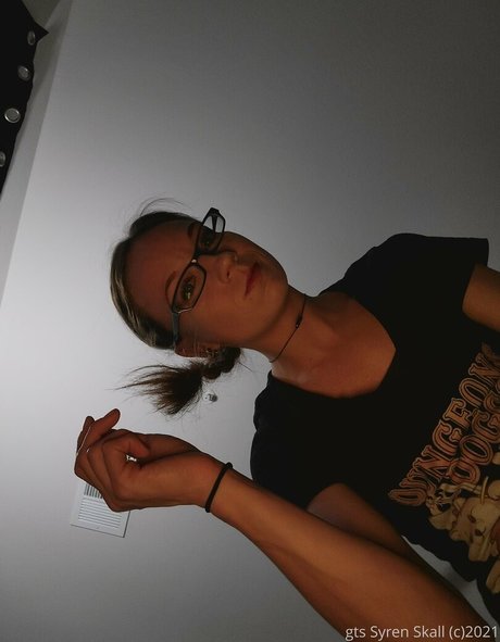 gtssyren model top photo