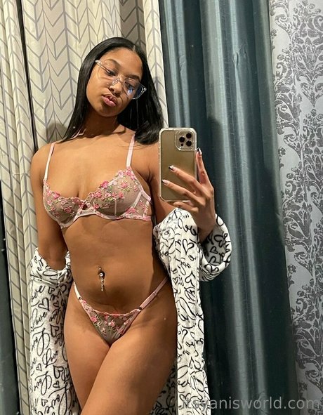 sexcmuseee model sexy pictures