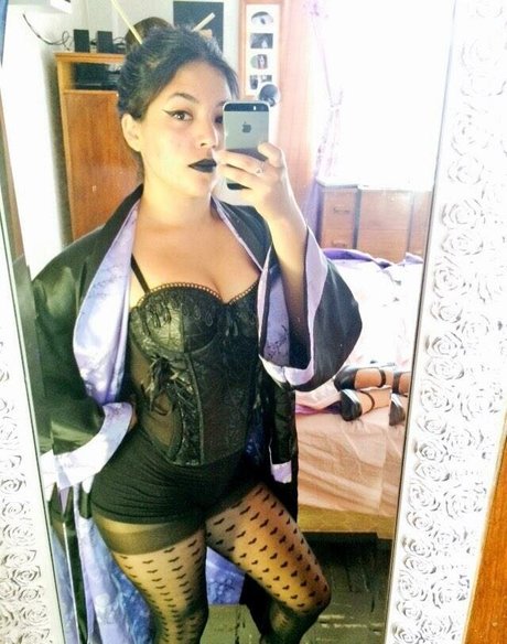 K skye13 exclusive pornstar pic