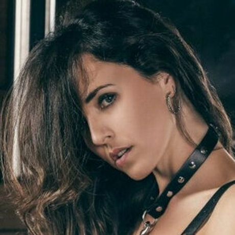 Chicks In Leather hot actress gallery