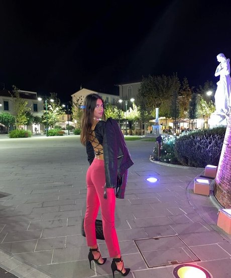 Valentina Venturi model naked gallery