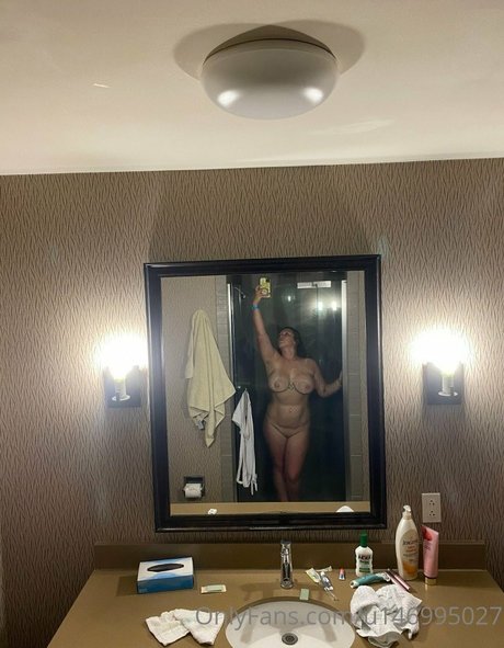 Tsunami RT pretty star picture