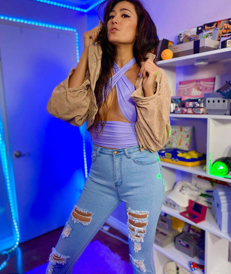 Jacki Jing model sex pictures