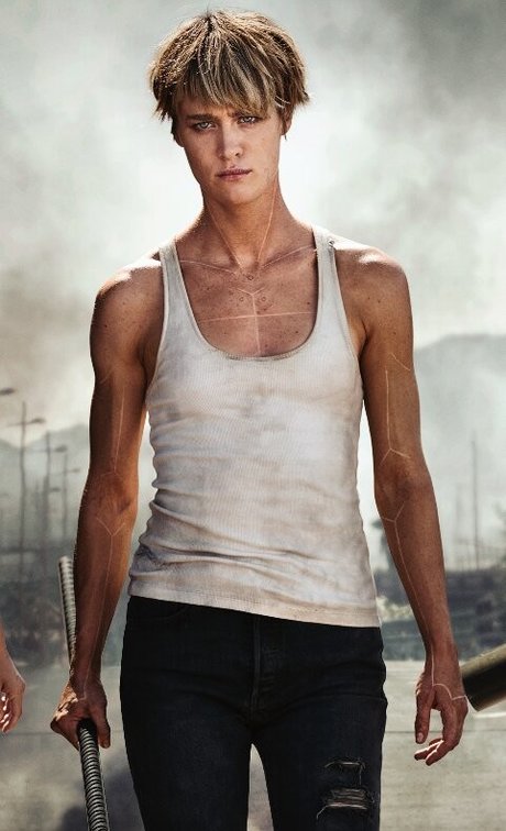 Mackenzie Davis model beautiful image