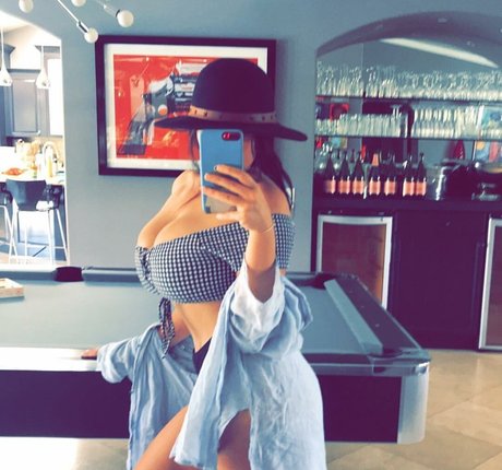 Jordan Taverner model sexy archive