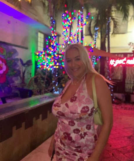 Holly Youpa exclusive actress gallery