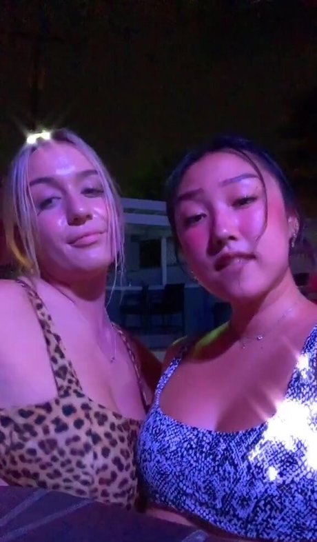 Holly Youpa star nice photos