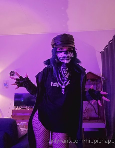 hippiehapp naked model gallery