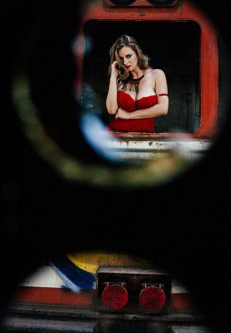 Ju Luz free actress image