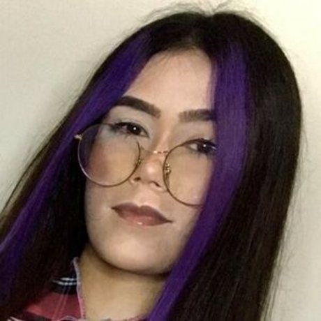 Evanoragirl nude model picture