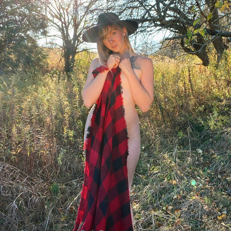 yourlittlefauxfoxfree model top pics