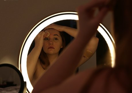 thatkinkything adult model picture