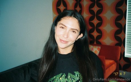 janewilde model erotic gallery