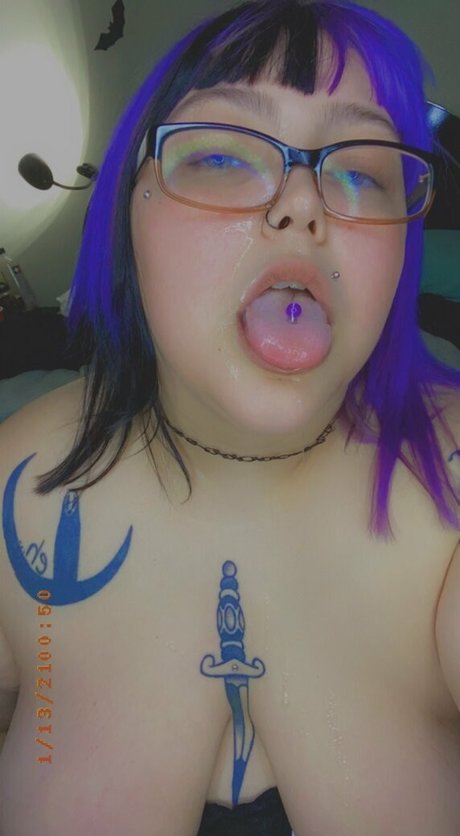 subbysadgirl model adult img