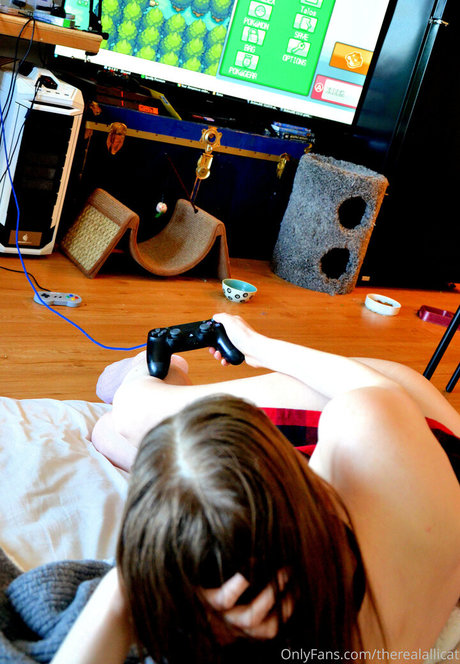 therealallicat adult actress img