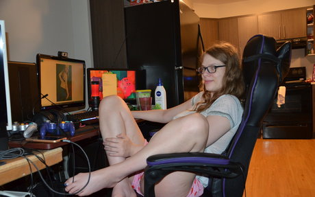 therealallicat adult model photo