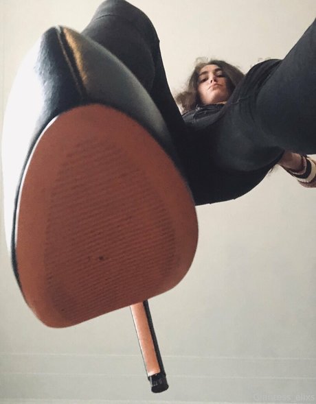 giantesselixs porn actress gallery