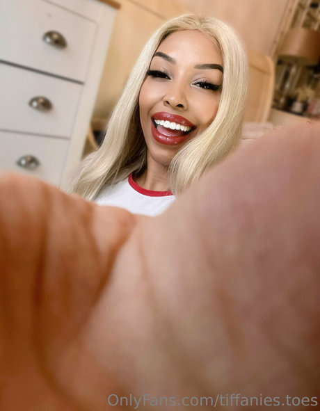 tiffanies toes model porn pictures