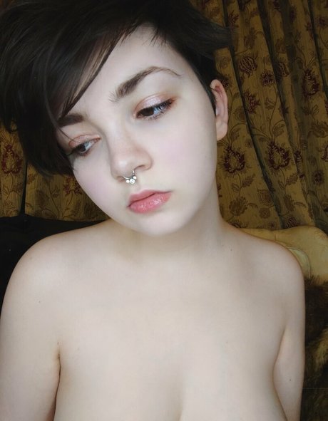 luciuskitten top pornstar pics