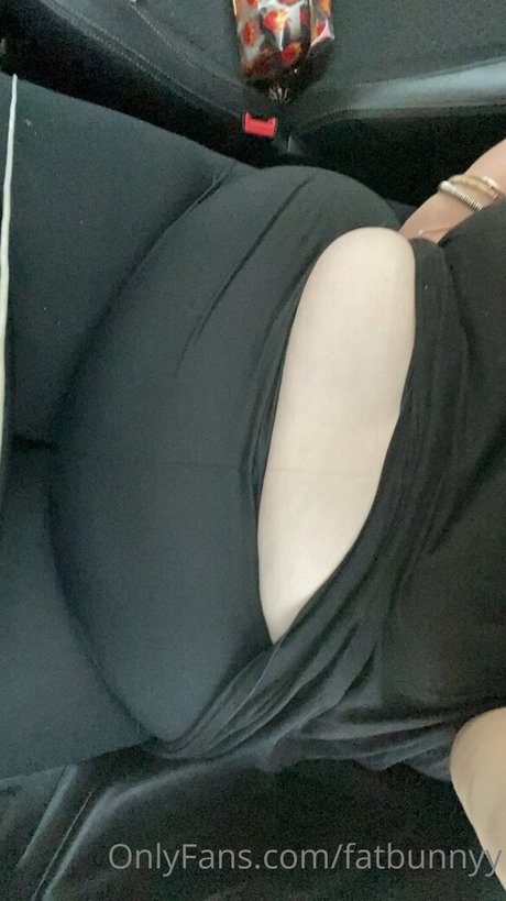 fatbunnyy erotic star image