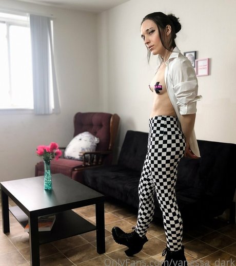 vanessa dark model pornographic pics