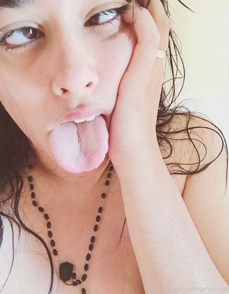 Morerealsimmisimz nude star image