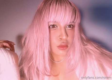 fithedemon pornographic model picture