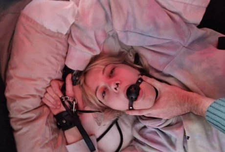 izzystewart high quality star picture