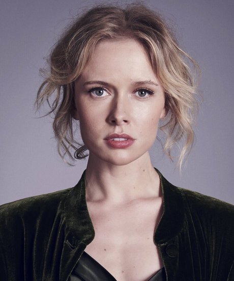 Amelia Eve nice model galleries