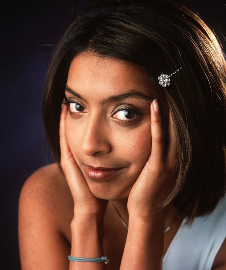 Sunetra Sarker free model photo