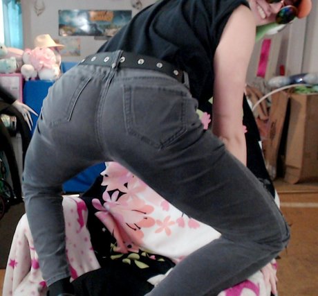 slurpwis hot pornstar img