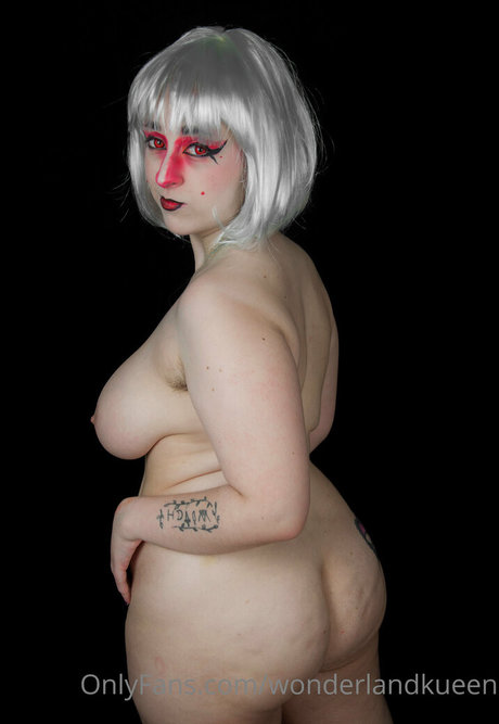 wonderlandkueen Profile pic