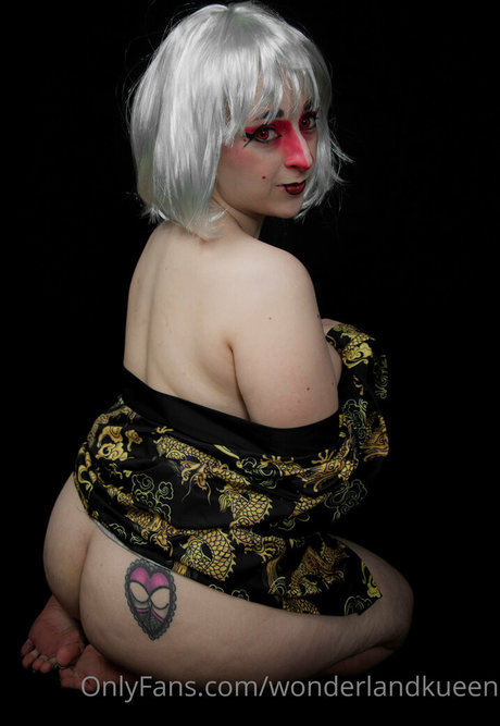 wonderlandkueen star beautiful image