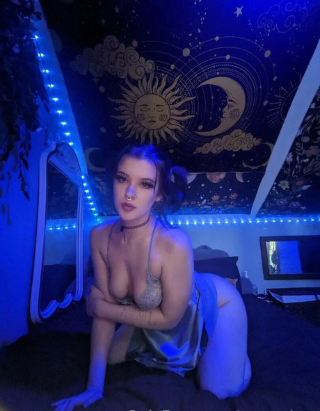 scaryahna pretty pornstar image