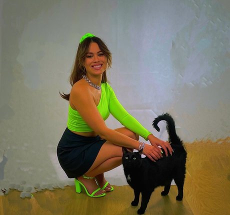 btsyourvirgogirlfriend star naked photo