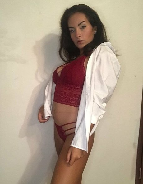 anyabrunette pornstar exclusive pics