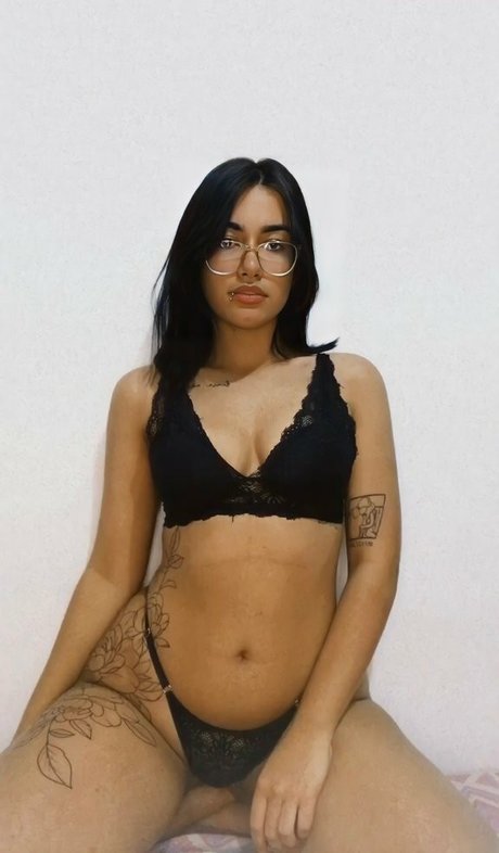 Melcampbell beautiful actress photos