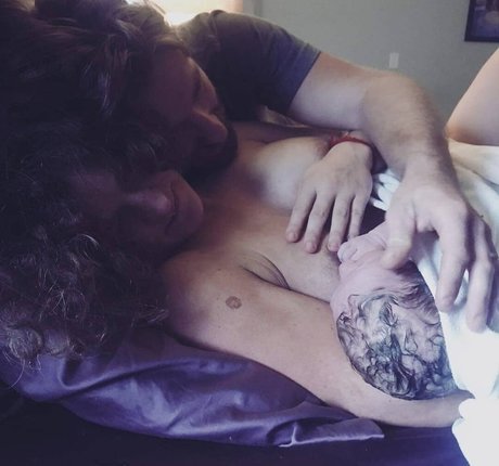 Hallee Hirsh perfect actress photo