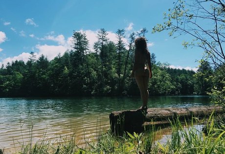 Hallee Hirsh star free image