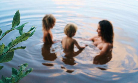 Hallee Hirsh pretty model photos