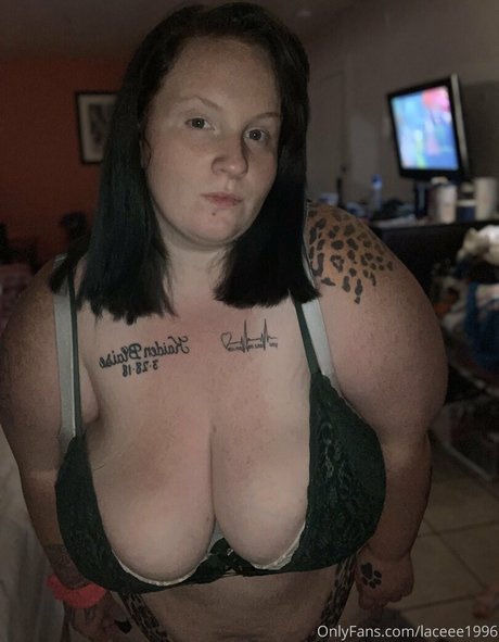 laceee1996 pornstar image