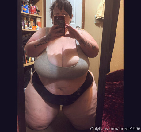 laceee1996 star xxx pictures